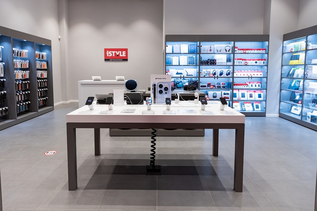 Les produits Apple ont beaucoup changé au cours des dix dernières années, tout comme les sites du commerce de détail qui vendent cette marque mondiale leader. Crédit photo : iSTYLE Macédoine