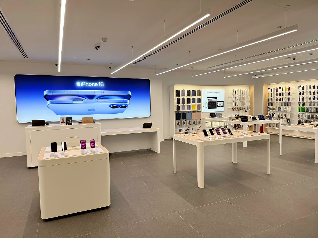 Intérieur d’une boutique high-tech
